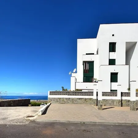 Ocean Views - Taucho 203 Apartment *