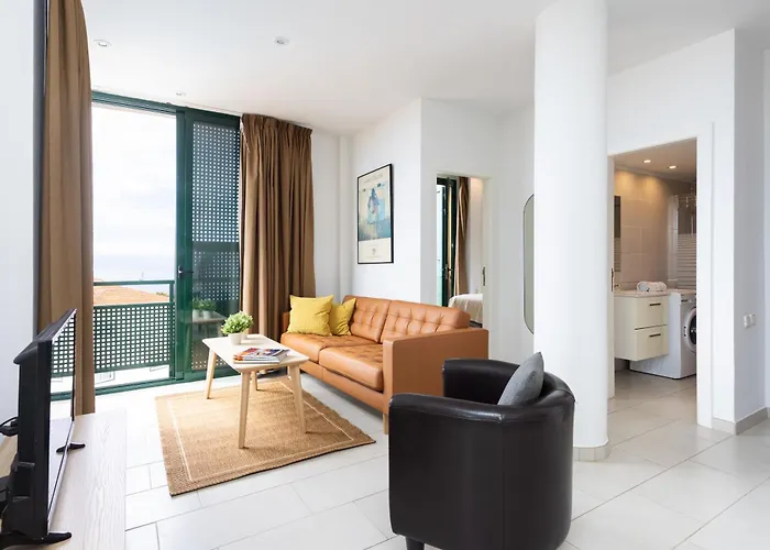 Ocean Views - Taucho 203