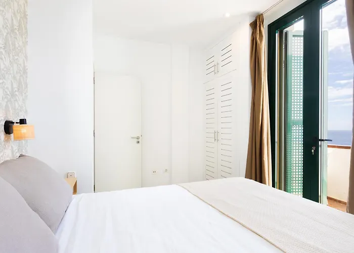 Ocean Views - Taucho 203 *